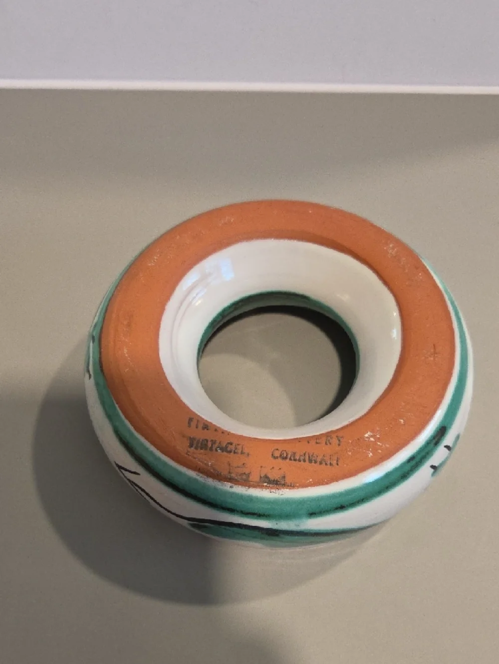 Hand-Painted Ceramic Decorative Plantet in White and Greenish Blue - Picture 6 of 9